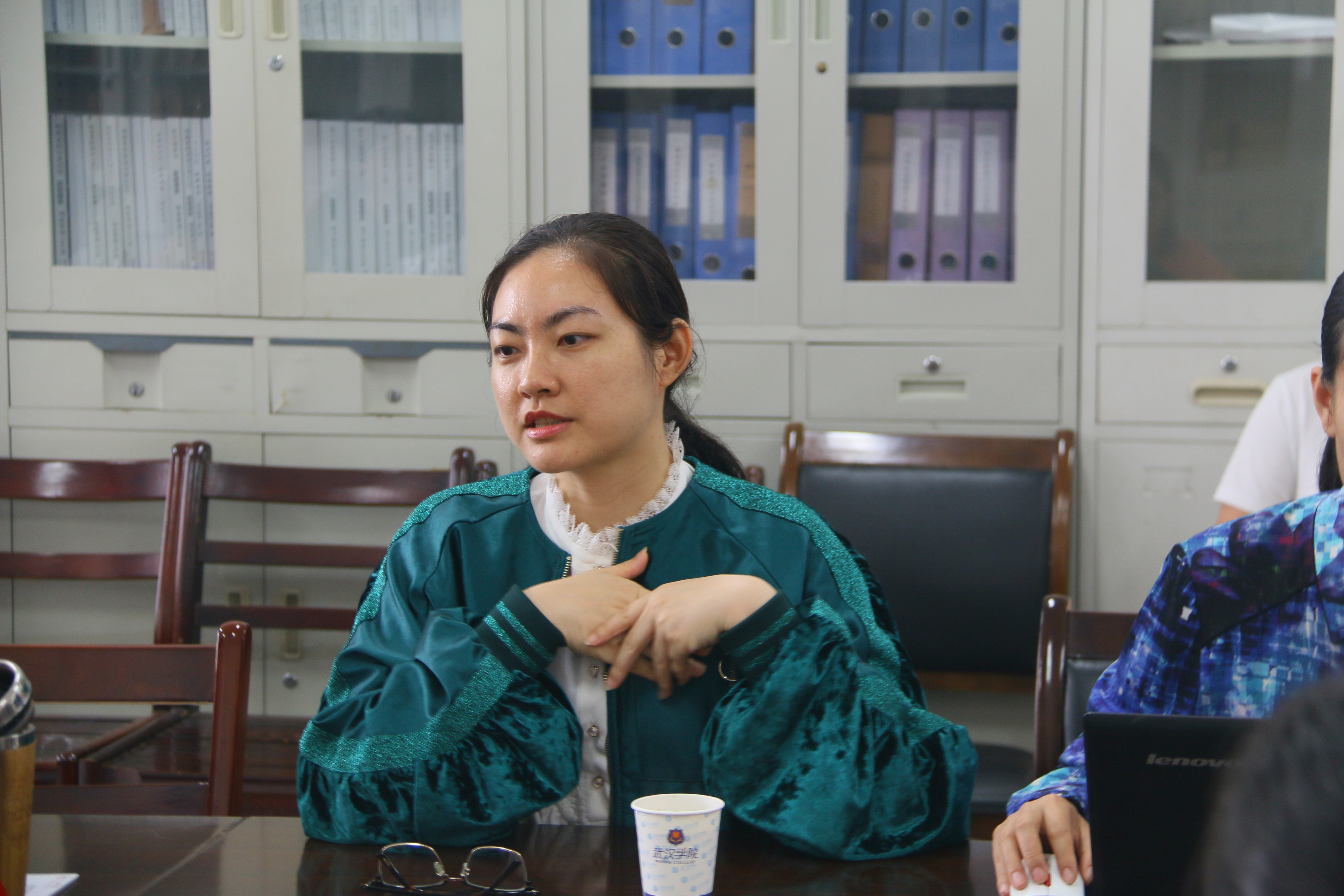 福建阳光学院商学院教师与我校进行市场营销专业建设交流