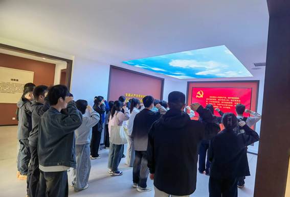 f23d2a60b30733acf3d7589c4994f677